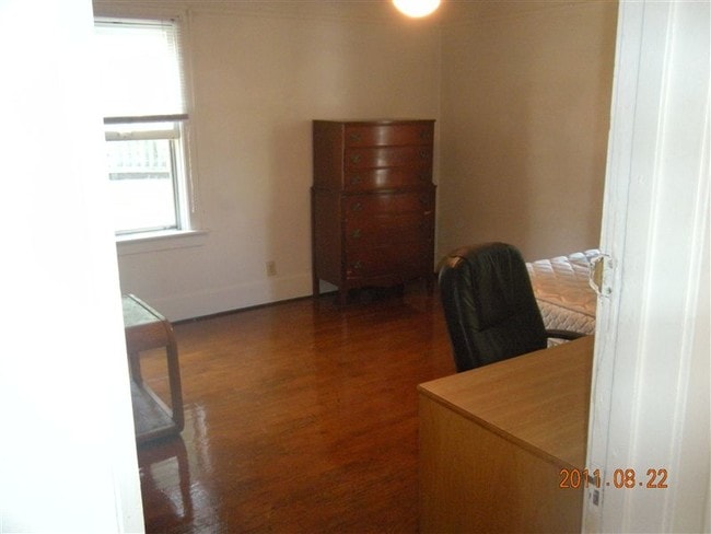 Building Photo - 6 br, 3 bath House - 712 McKinley Ave 712 ...
