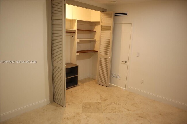 Building Photo - 13105 Ixora Ct