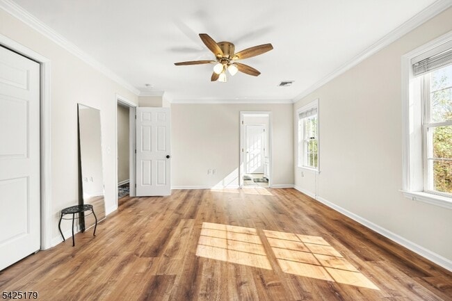 Building Photo - 112 Peapack Rd