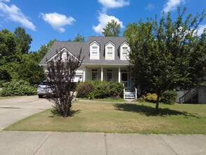 Building Photo - 600 Deacon Ridge St