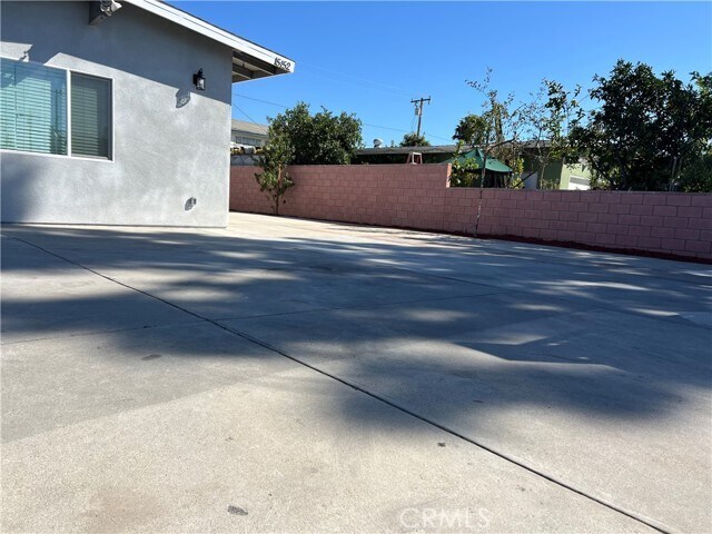 Building Photo - 1517 S Diamond St