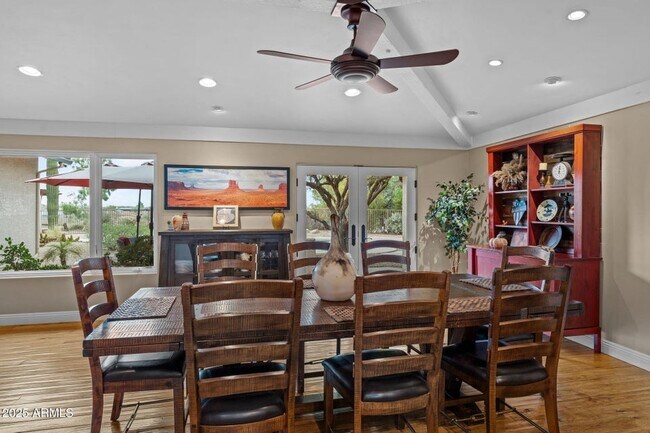 Building Photo - 1710 W Camino Dr