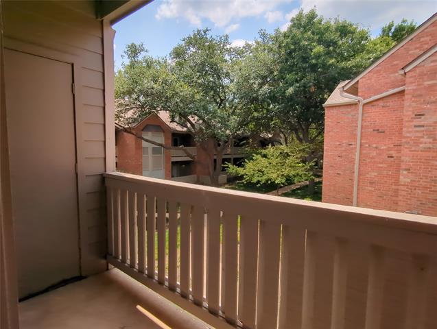 Building Photo - 12660 Hillcrest Rd
