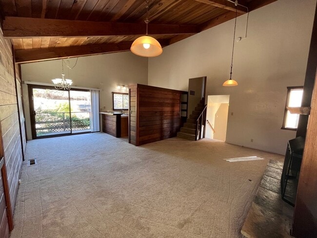 Interior Photo - 15 Via Contenta