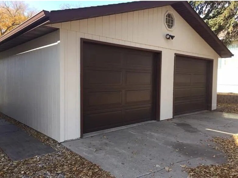 Garage - 1504 N 19th st