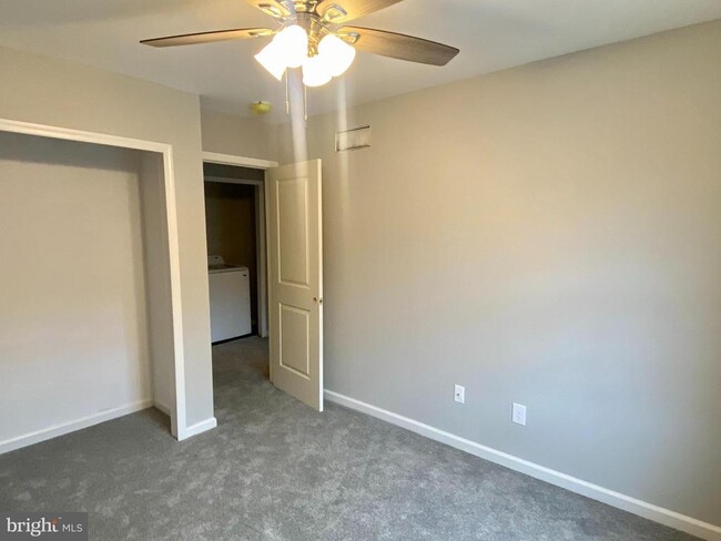 Building Photo - 2402 Winterbridge Ln