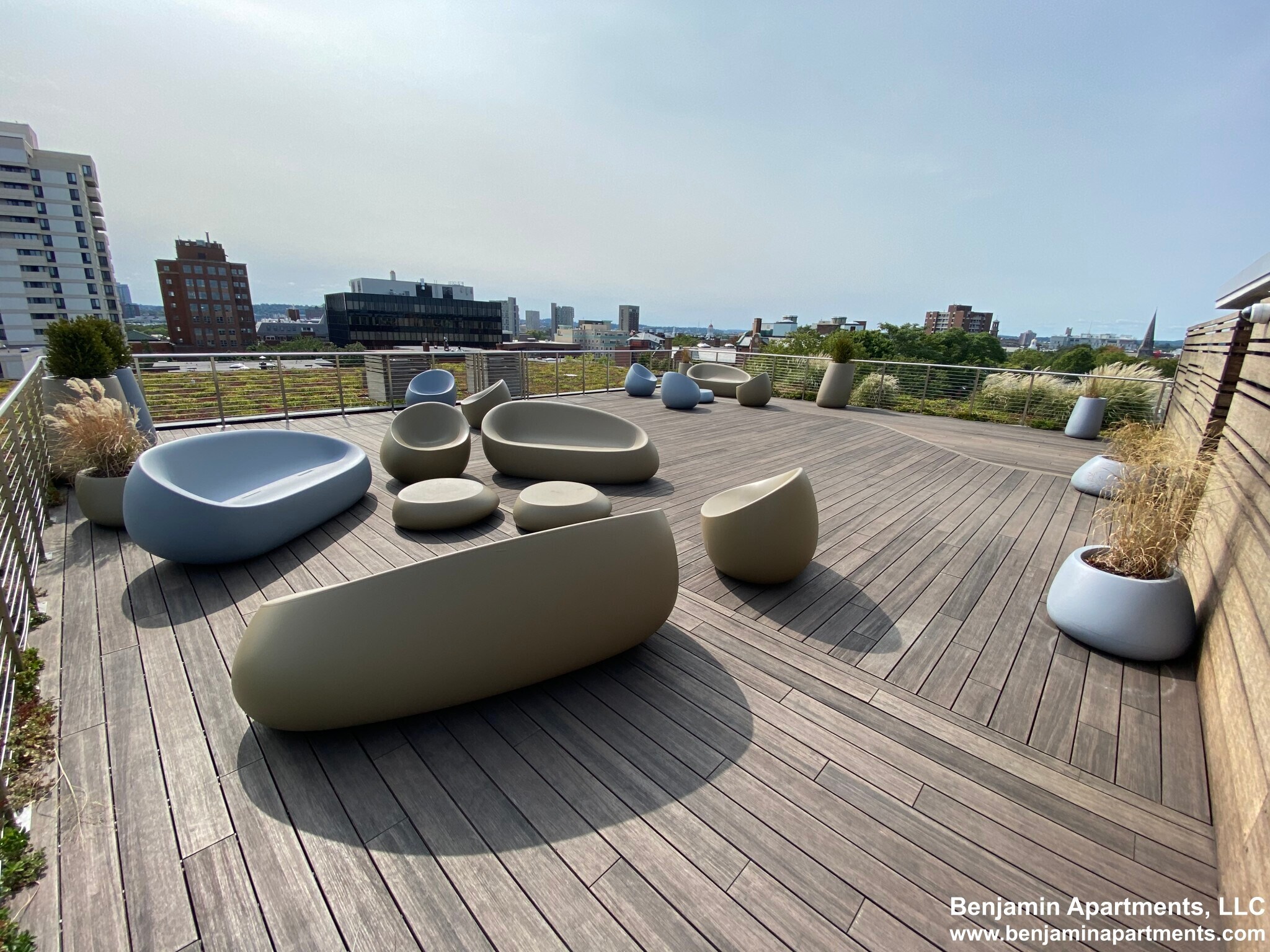 Building Photo - 334 Harvard St