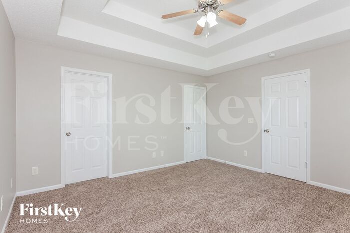 Building Photo - 721 Summey Farm Dr