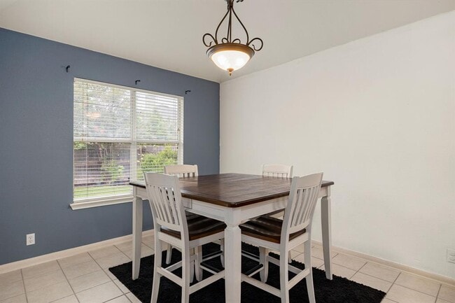 Building Photo - 3300 Winding Shore Ln