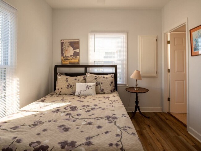 Building Photo - On Porpoise @ 36 Porpoise Place