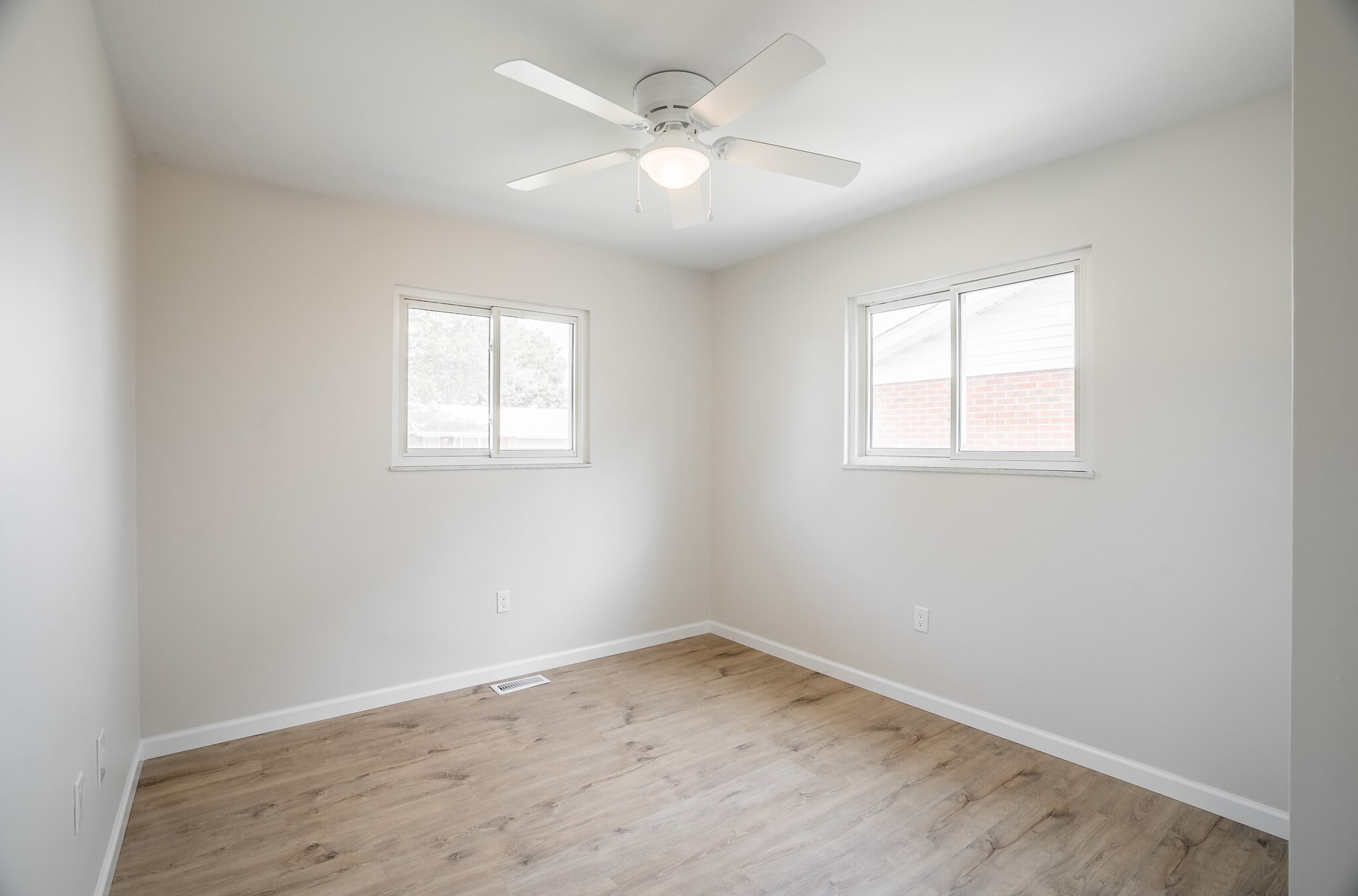 Building Photo - 405 Joellen Pl