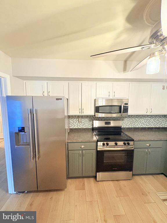 Building Photo - 54 Hillcroft Way