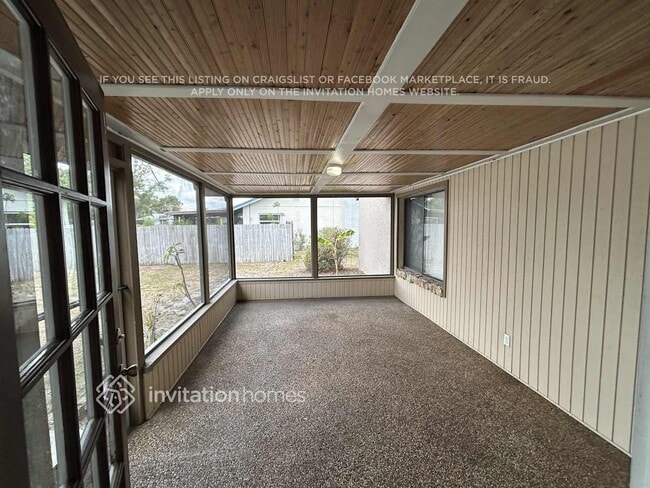 Building Photo - 2501 E Timberlane Dr