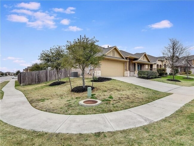 Building Photo - 500 Cardenas Ln