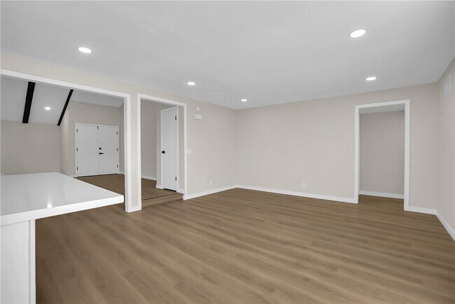 Building Photo - 1242 Sultan Cir