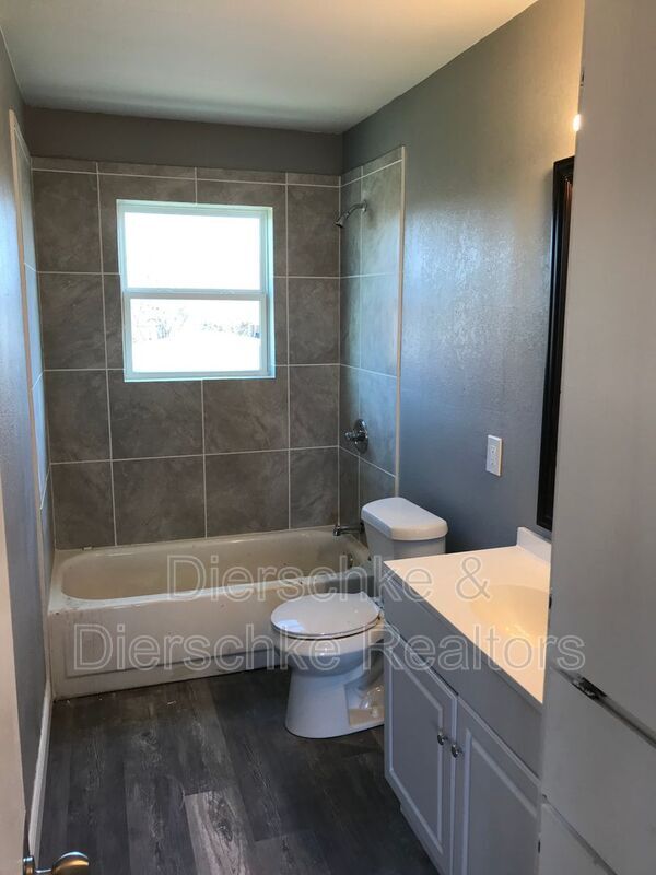 Building Photo - 3608 N Chadbourne St
