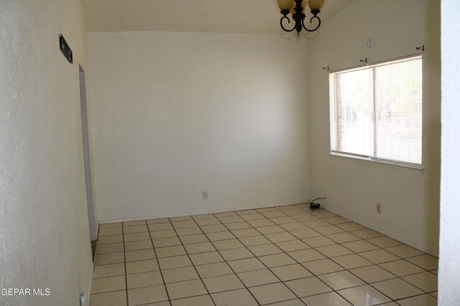 Building Photo - 10736 Obsidian St
