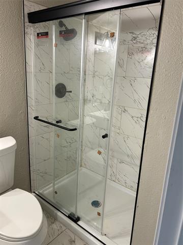 Building Photo - 2815 Hedgerow Dr