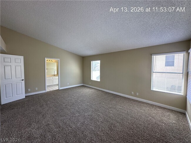 Building Photo - 115 Hanover Dr