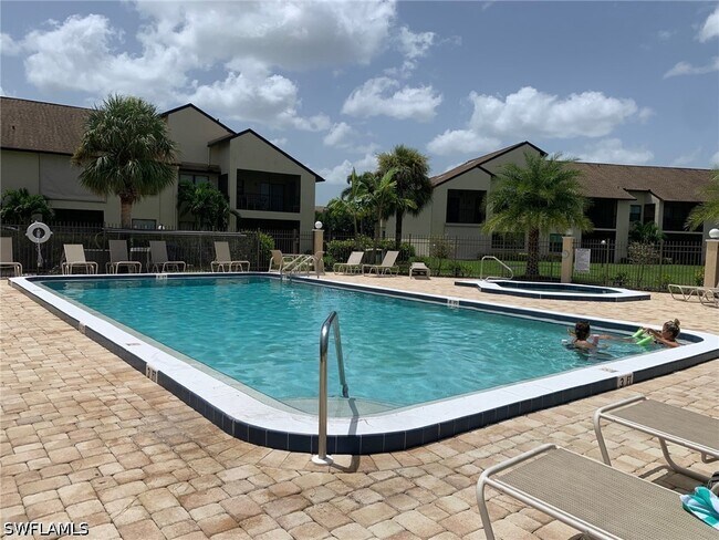 Building Photo - 8715 Charter Club Cir
