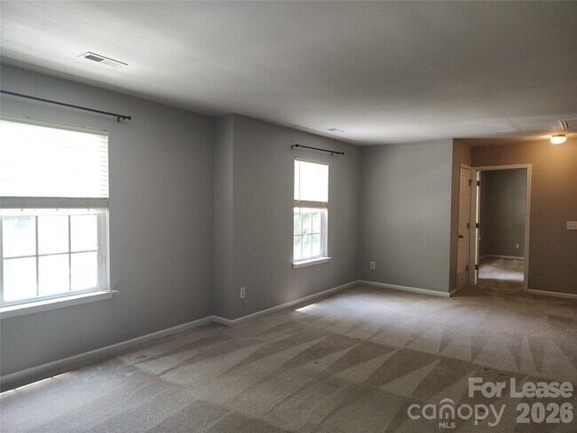 Building Photo - 16121 Long Talon Way
