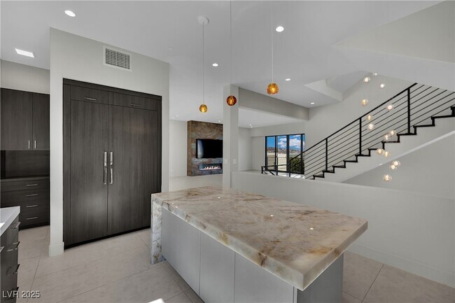 Building Photo - 378 Tranquil Peak Ct