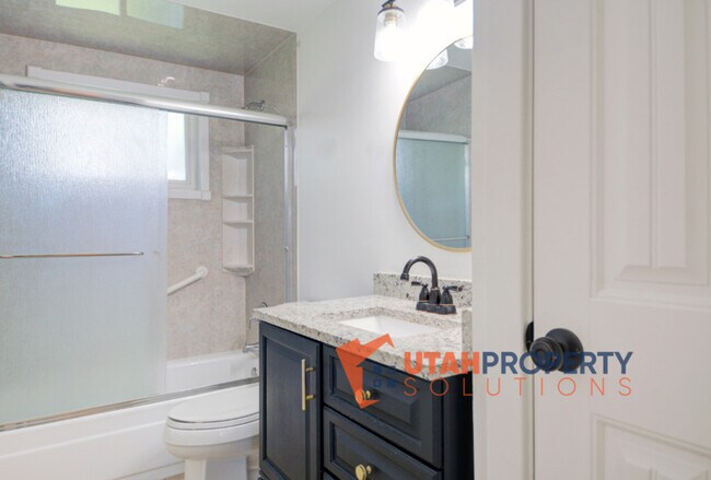 Building Photo - 239 E 9585 S