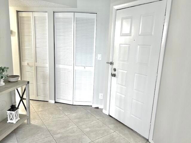 Building Photo - 1605 S US Hwy 1