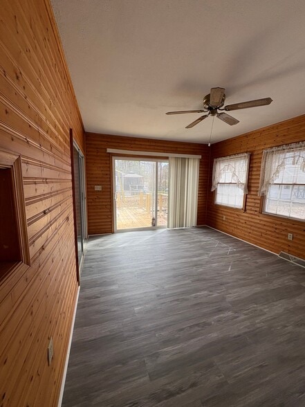 Building Photo - 32030 Steel Dr