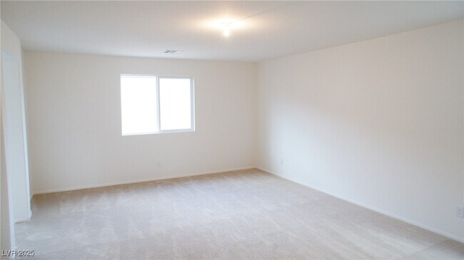 Building Photo - 10720 Elfstrom Ave