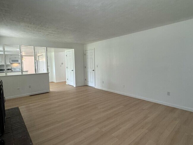 Building Photo - 9781 W Fremont Pl