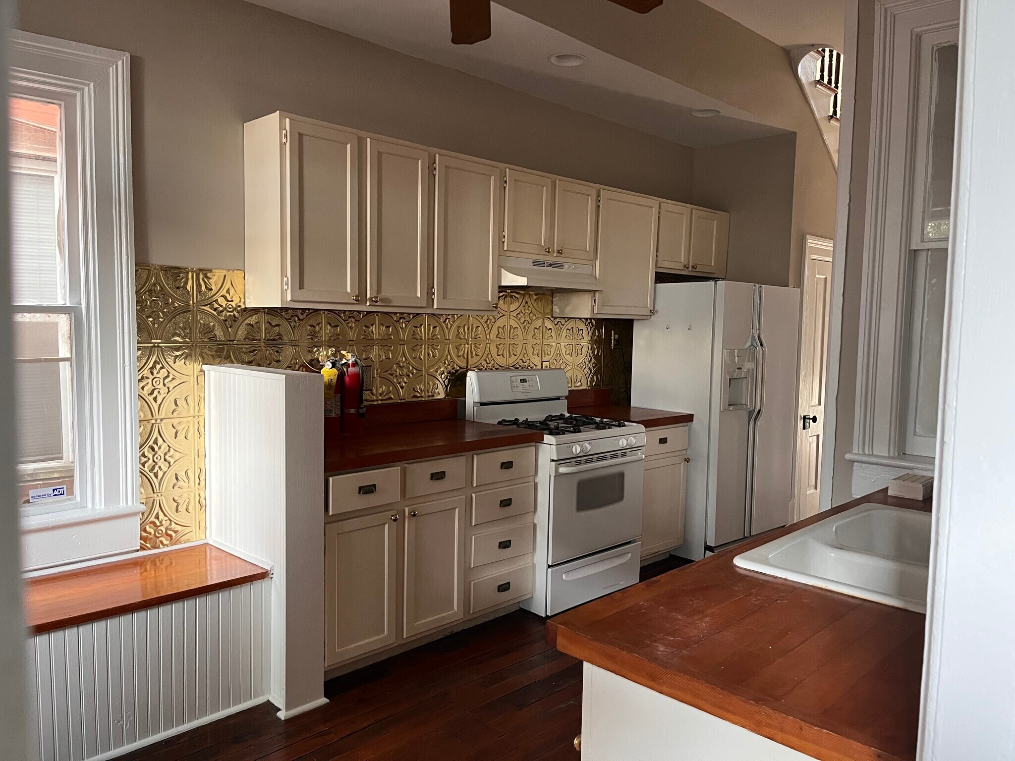 Building Photo - 318 W Bolton St