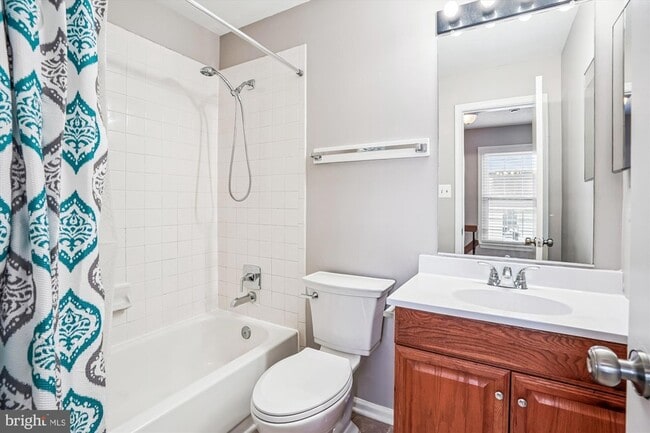 Building Photo - 13994 Gunners Pl