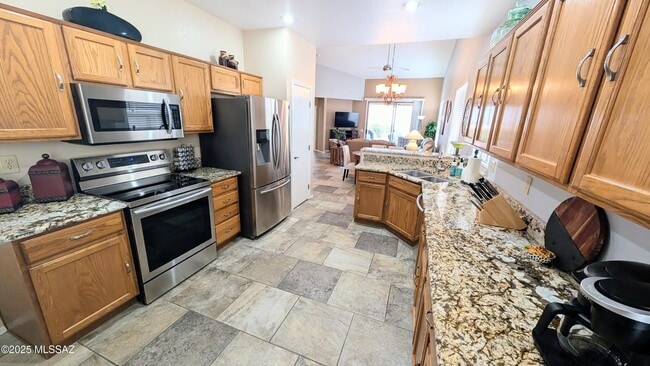Building Photo - 38973 S Tranquil Dr