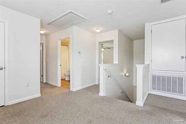 Building Photo - 499 Portside Dr