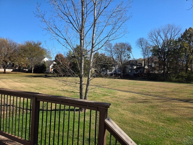 Building Photo - 4 Bedroom! Walk to Jim Warren Park, Franklin TN
