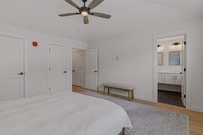 Building Photo - 50 Cate St