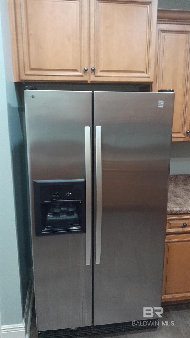 Building Photo - 318 W Fort Morgan Rd