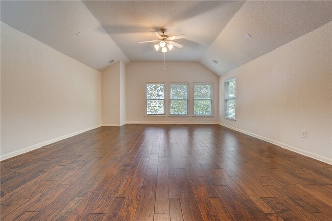 Building Photo - 5802 Horseshoe Falls