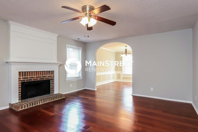 Building Photo - 4 Bedroom Pet-Friendly Home in Raleigh, NC with Main Street Renewal