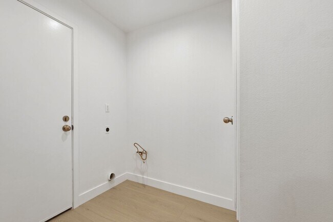 Building Photo - Showing Times: to schedule a viewing, please contact us