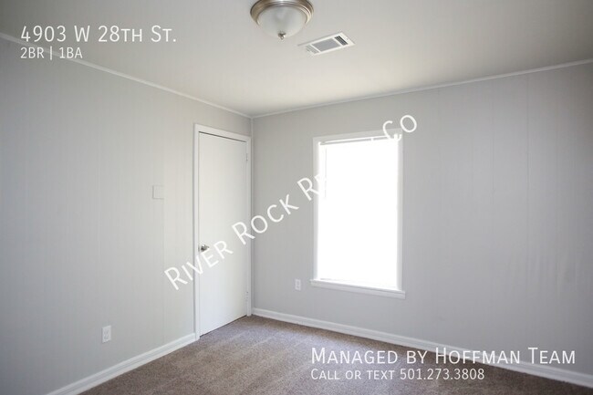 Building Photo - 4903 W 28th St
