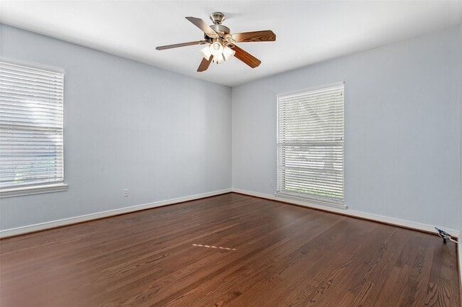 Building Photo - 6556 St Moritz Ave