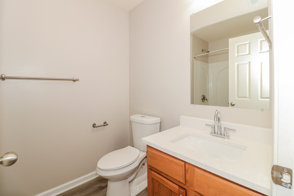 Building Photo - 2945 Mayfair Dr