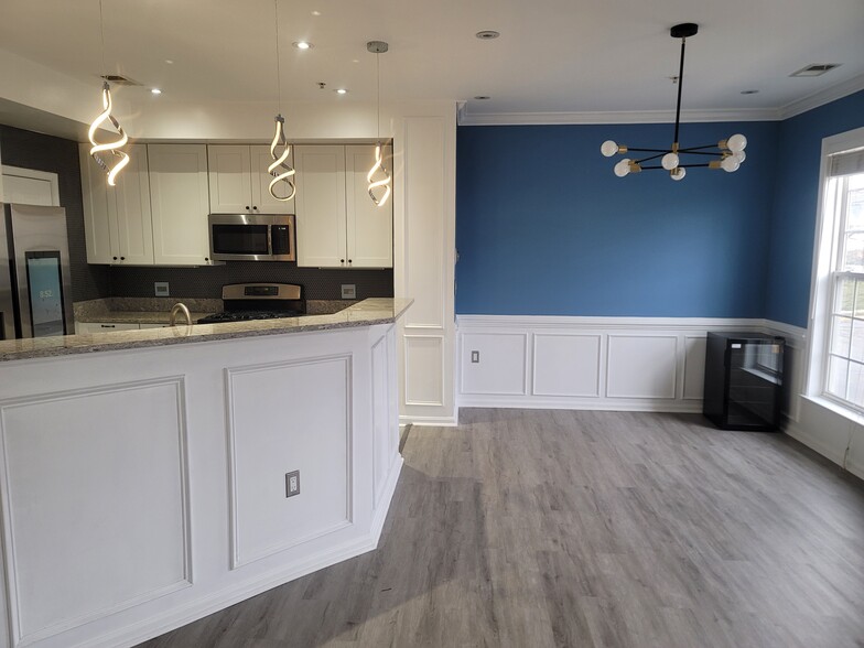 Building Photo - 6831 Hampton Bay Ln