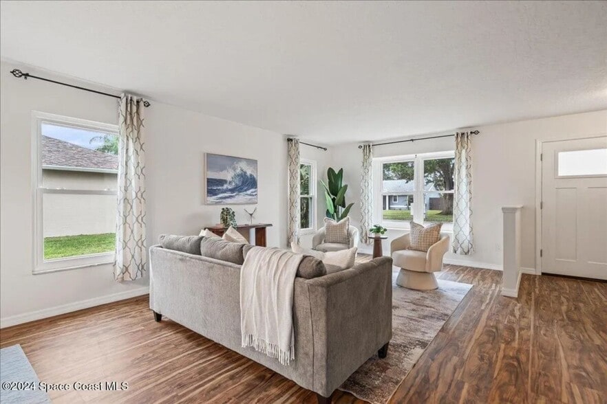 Building Photo - 1243 Water Lily Ln