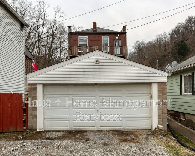 Building Photo - 403 Wall Ave