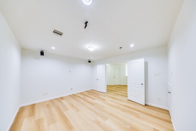 Building Photo - 21415 Sagrantino Ct