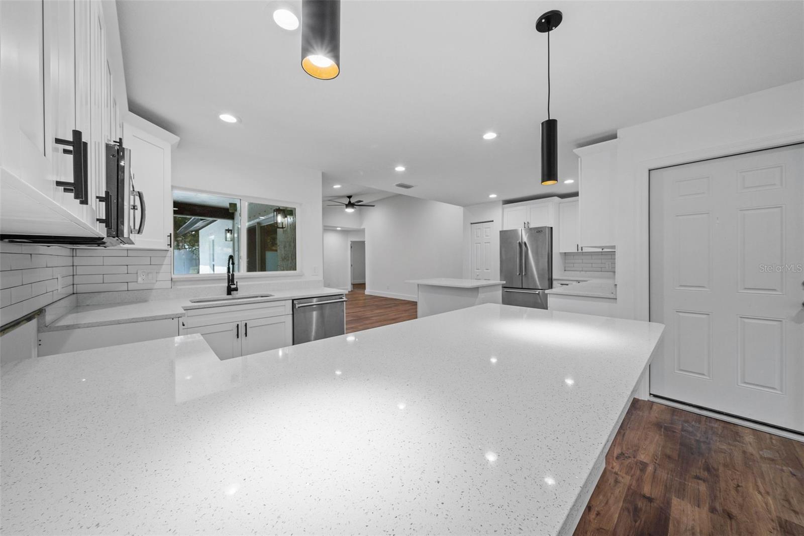 Building Photo - 12335 Yellow Rose Cir