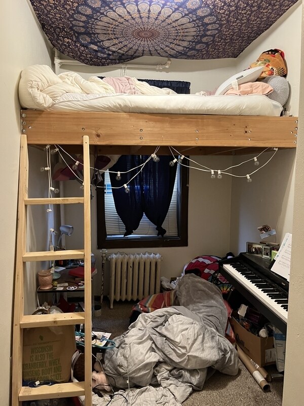 Building Photo - 612 Howard Pl